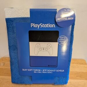 Sony Blue and White Silky Soft Throw Size 40 Inch × 50 Inch